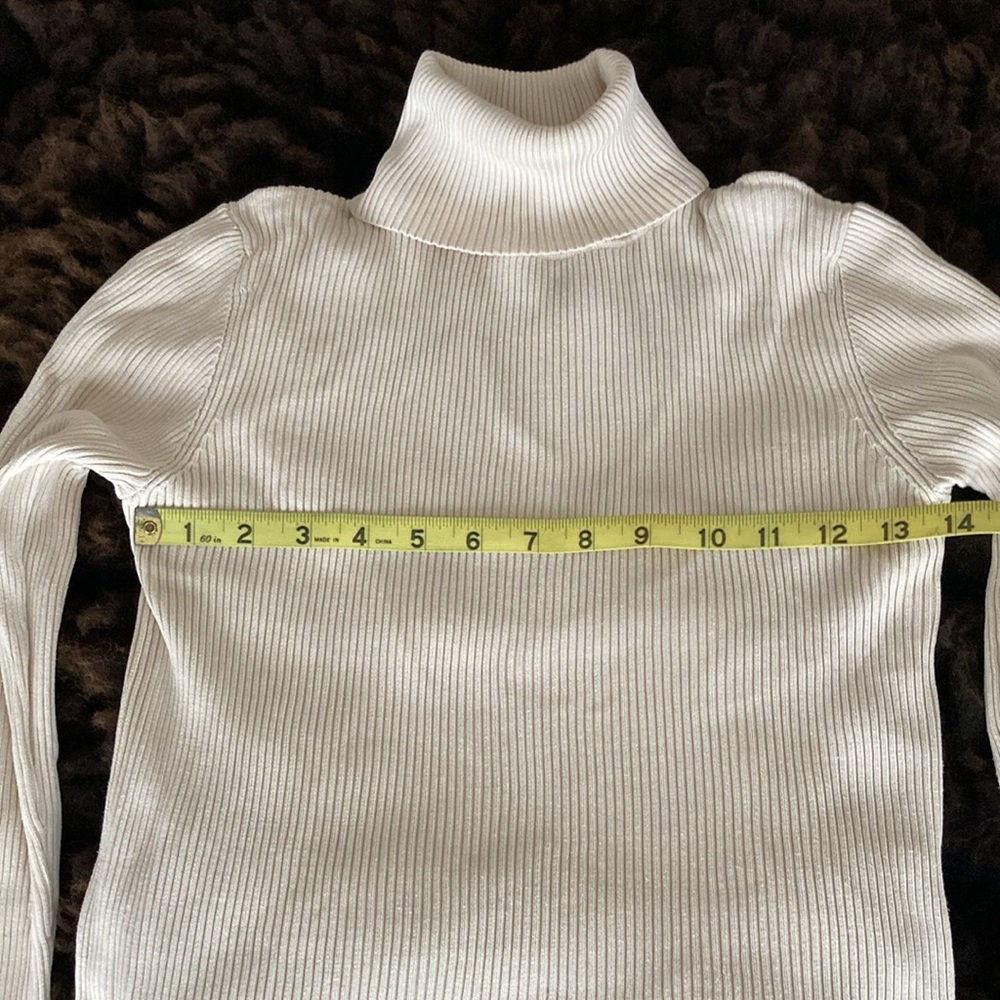 Cream silk turtleneck- classy winter base layer - Picture 3 of 6